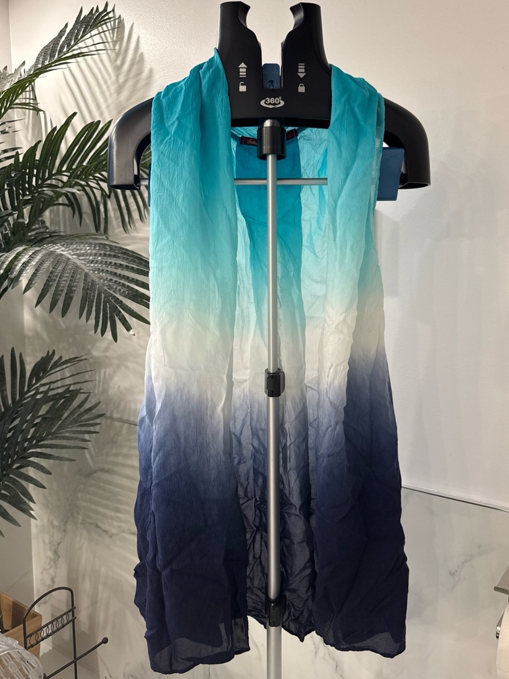 Barbara Lesser Ombre Sleeveless Vest in Turquoise to Navy